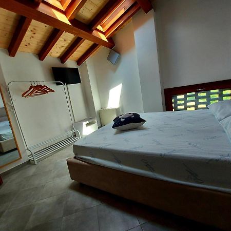 Agriturismo Azienda Agricola Ferrari M.Rita Pozza 外观 照片
